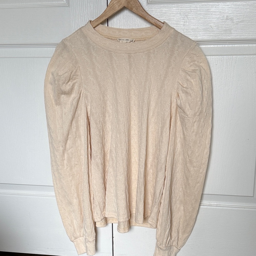 Long Sleeve Puff Shoulder Tee in Light Beige